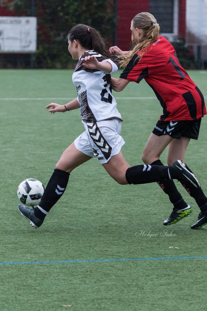 Bild 246 - B-Juniorinnen FC St.Pauli . Braedstrup IF : Ergebnis: 4:1